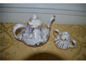 (#18) Ceramic Silver Gold Swirl Design Tea Pot With Sugar