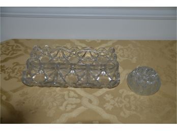 (#50) Glass Relish 12x8 Dish And Frog Flower Holder