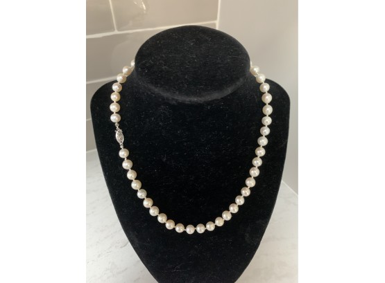 14k Pearl Necklace 16' Long