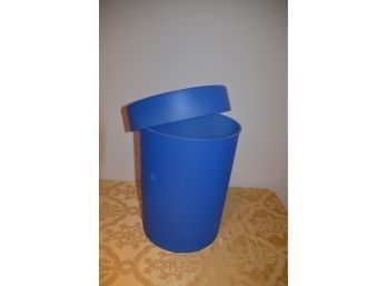 (#70) Plastic Garbage In Or Hamper 12'Round X 15'H
