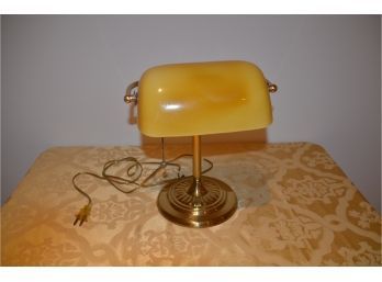 (#40) Desk Library Lamp Brass Amber Glass Shade 13'H