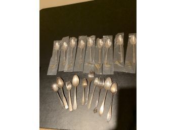 (#9) Assortment Oneida Heirloom Spoons