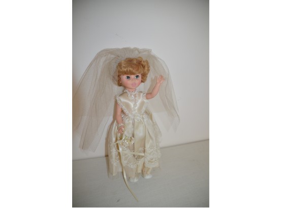 (#86) Vintage Bride Doll 15'H