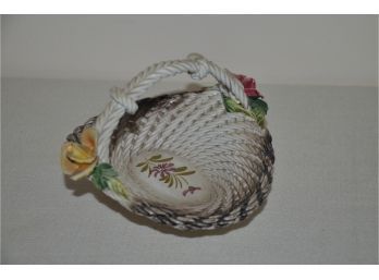 (#75) Bassano Porcelain Weave Basket