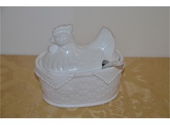(#18) White Porcelain Covered Rooster In Basket Gravy / Soup Tureen Bowl And Spoon