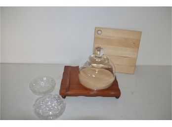 (# 118) Domed Glass Cheese Board With Knife, Small Cutting Board, 2 Dessert Bowls