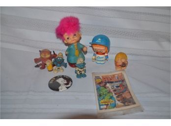 (#87) Vintage Toy Miniature Toys / Dolls Smurf, Ziggy