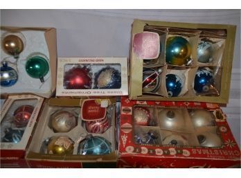 (#118) Mix Vintage Christmas Tree Balls