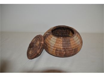(#178) South Africa Hand Made KWA Zulu Cover Weaved Basket