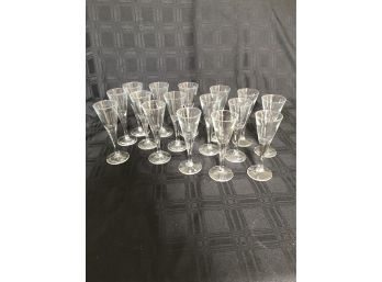 (212) Cordial Glasses (set Of 16)