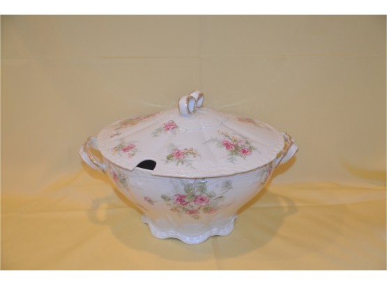 (#4)  Limoges Theodore Haviland Pink Rose Bone Covered Soup Tureen