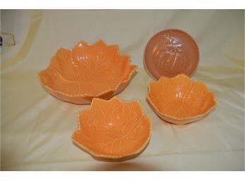 (#11) Orange Leaf Ceramic Bowls (4) Slight Chip On Bowl