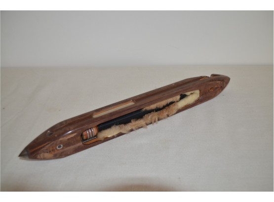 (#118B) Antique Wooden Textile Bobbin And Shuttle Draper Primitive Loom Country Decor