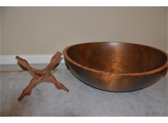 (#2B) Large 18' Weston, VT Wooden Bowl And Table Stand With Homemade Floor Stand