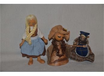 (#74B) Assortment Of Hand Crafted Dolls (dutch Girl, Cloth-pin Doll, Hawaiian Coconut Fiber)