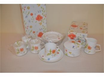 (#65) Vintage NEW Mikasa Demitasse Set 'Just Flowers' Serve Of 4 Plus Sugar And Creamer With Boxes