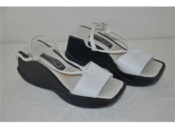 White Black Summer Shoes Size 6.5