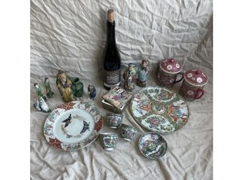 19th Early 20th Century Chinese Asian Art Porcelain Pottery Large Lot