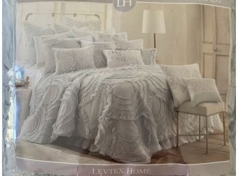 Layla Spa Farmhouse Luxury Quilt Set--King Quilt With 2 King Shams