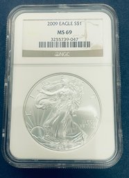 2009 SILVER AMERICAN EAGLE $1 99.9 PERCENT FINE SILVER ROUND - NGC GRADED -MS69