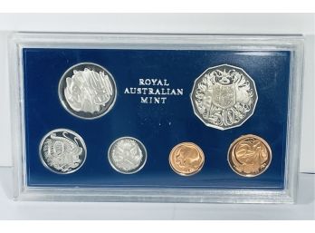 1981 ROYAL AUSTRALIAN MINT SET - INCLUDES 6 COINS IN PLASTIC CASE