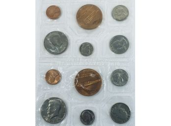 LOT (2) 1977 U.S. UNCIRCULATED COIN SETS - INCLUDES 10 COINS!