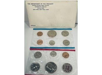 1972 U.S. MINT UNCIRCULATED COIN SET - INCLUDES PHILADELPHIA & DENVER MINTS - 12 COIN SET IN ORIG ENVELOPE