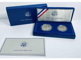 1986 US STATUE OF LIBERTY TWO COIN COMMEMORATIVE COIN SET IN CASE & BOX - SILVER DOLLAR & CLAD HALF DOLLAR