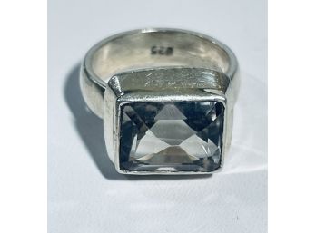 VINTAGE FACETED SQUARE STONE STERLING SILVER RING - SIZE 8