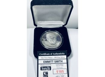LIMITED EDITION SPORTS COMMEMORATIVE ONE TROY OUNCE .999 FINE SILVER COIN IN BOX - EMMITT SMITH