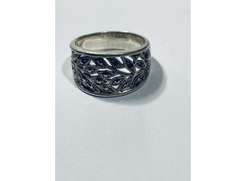 STERLING SILVER MARCASITE BAND RING - SIZE 8