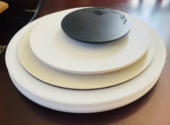 Five Lazy Susan Pieces (one Without The Bottom) - Water (wet) On Black One (not A Stain Or Issue)