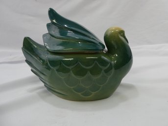 Vintage Fapco USA Art Pottery Swan Cookie Jar With Green Lid
