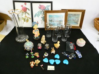 Household Lot Of Items Including Wall Art / Decorative Items / Smalls
