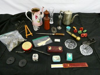 Beautiful Antique Household Lot - Many Vintage And Antique Items! - Enameled Pitcher / Metal, Glass And More!
