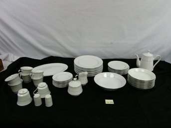 Almost Complete Set Of China Pearl Fine China / Hongjiang China / See Description For Details