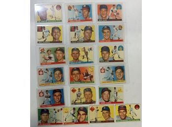 Lot Of Vintage 1950s Baseball Cards In Sleeves