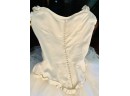 Amsale Wedding Dress Size 2-4 Petite Pretty! With Veil