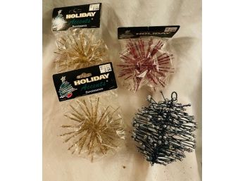4 Burst Ornaments (3 New In Packages)