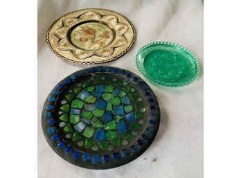 Trays And Wall Hanging