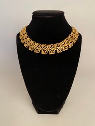 Vintage Gold Toned Lay Flat Collar Or Choker Necklace