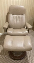 Ekornes Mid Century Modern Style PalomaLeather Stressless Adjustable Recliner Chair And Ottoman, Norway