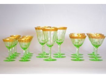 Set Of 19 Flared Green Glasses With Gold Rim Decoration, Probably Tiffin, 1900 - 1950