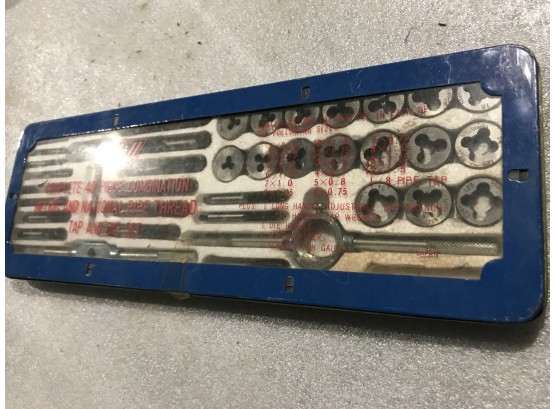 40 Piece Tap And Die Set  Made In Japan