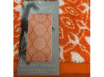 Loftex  Resort Towel - New - Beautiful Pattern - 100 Cotton 35x70'