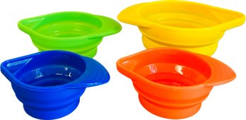 Collapsible, Stackable Measuring Cups With Pour Spouts
