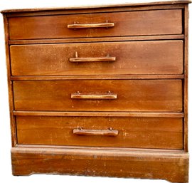 Vintage Cushman Colonial Creation Dresser (1933 - 1960s) - Signed No 4-169