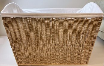 Large (22x17) Basket With A Removable Cloth Liner