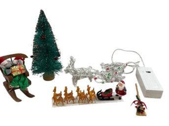 Dollhouse Christmas Items