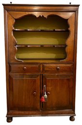 Vintage Mahogany Display Cabinet - Great Condition! Would Make A Great Bar!